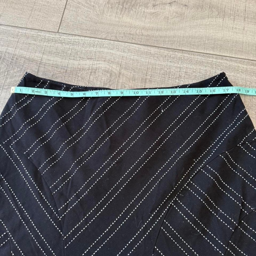 Nygård Collection black chevron stripe skirt (14) - Picture 5 of 6